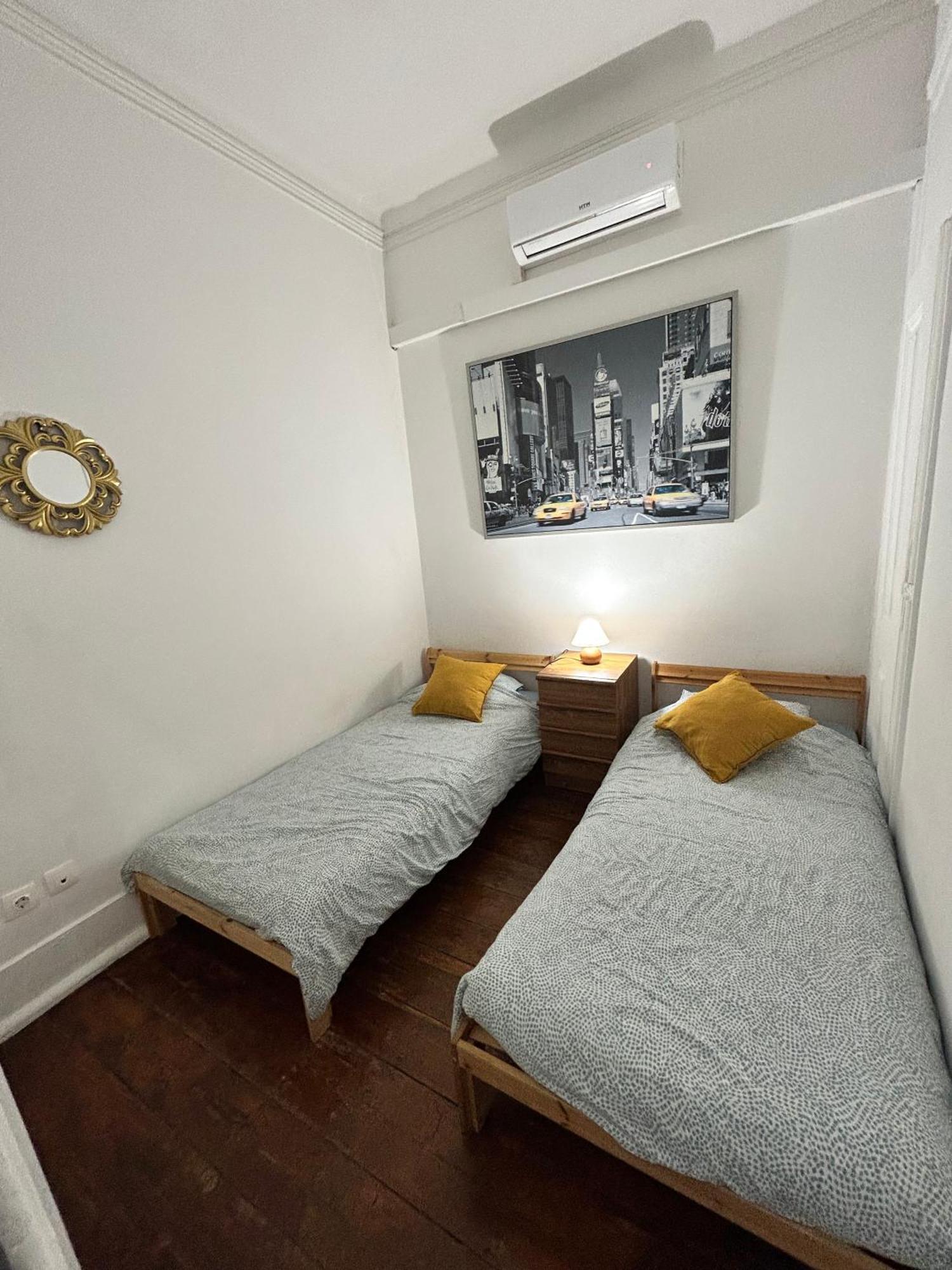 Farol Bed And Breakfast Almada Exterior photo